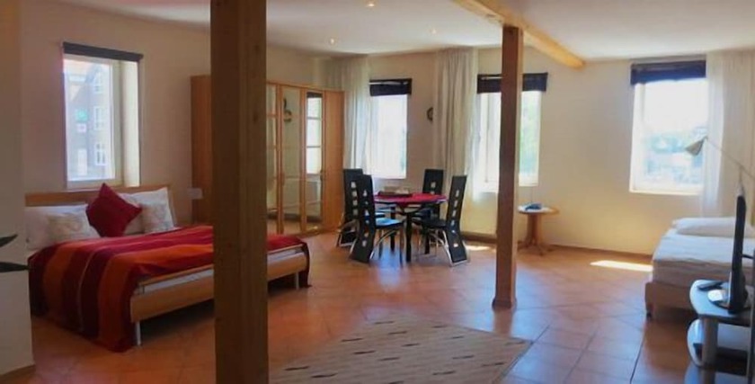 Imagen de la habitación del Hotel Corsten. Foto 19