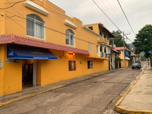 Imagen general del Hotel Cosmos. Foto 7