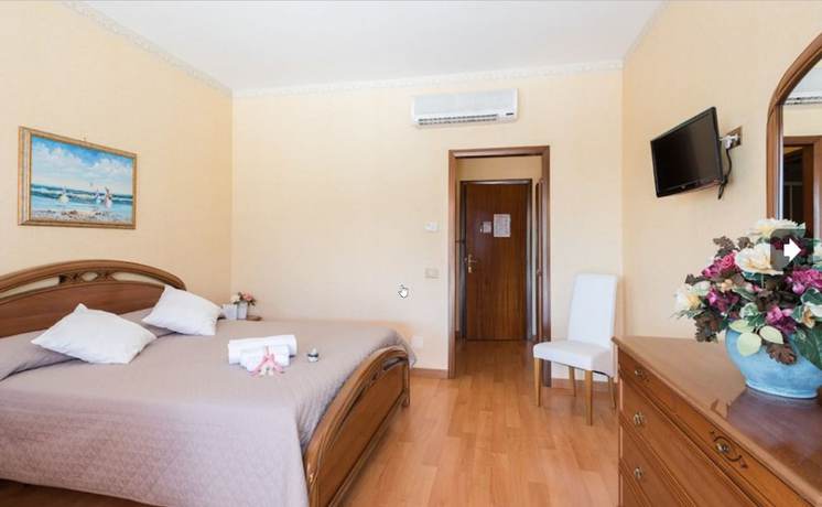 Imagen de la habitación del Hotel Cremona. Foto 6