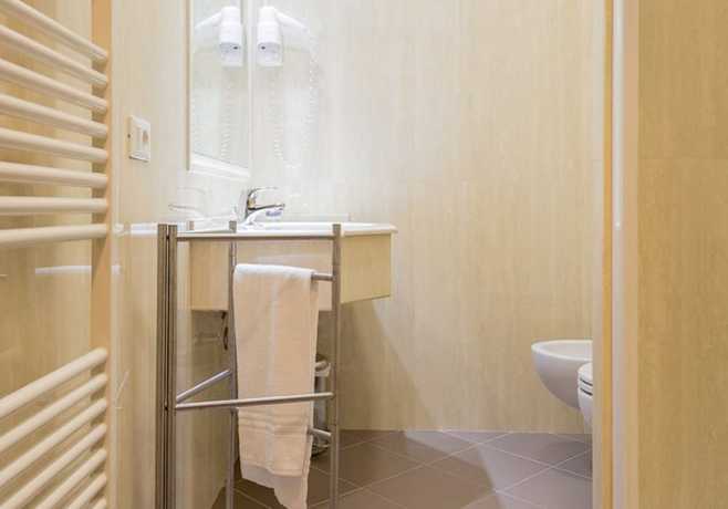 Imagen de la habitación del Hotel Cremona. Foto 12