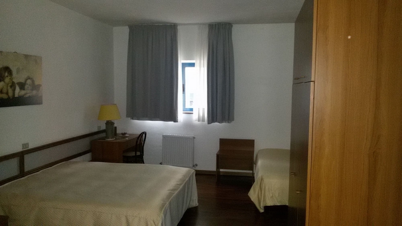 Imagen de la habitación del Hotel Cristallo. Foto 10