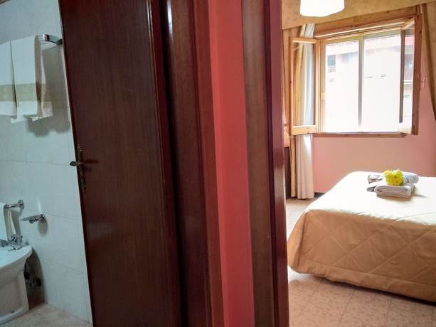 Imagen de la habitación del Hotel Cristallo. Foto 9