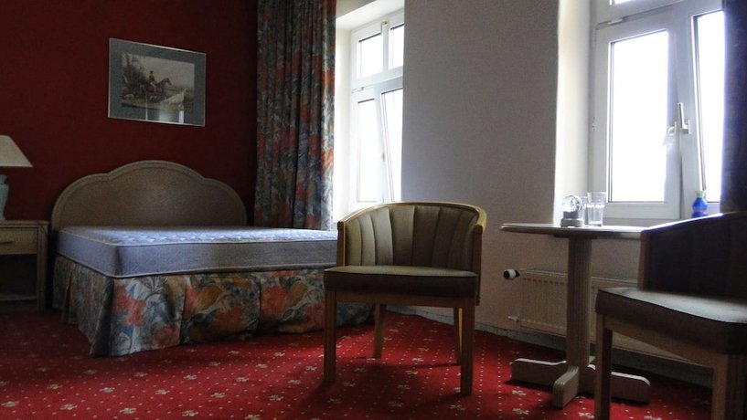 Imagen de la habitación del Hotel Dallgow. Foto 10