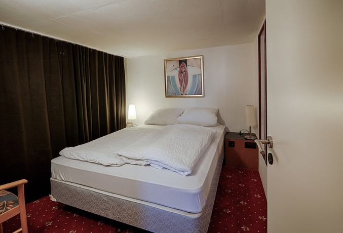 Imagen de la habitación del Hotel Dallgow. Foto 13