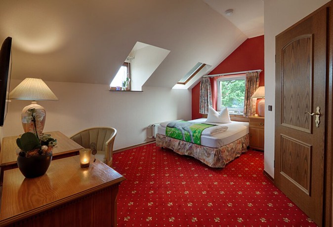 Imagen de la habitación del Hotel Dallgow. Foto 16