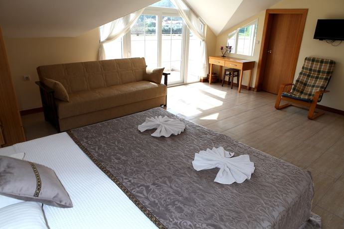 Imagen de la habitación del Hotel Dalos. Foto 6