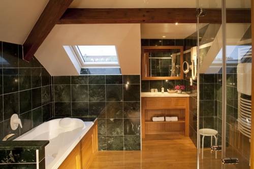 Imagen de la habitación del Hotel D'angleterre. Foto 4