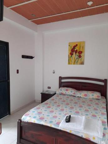 Imagen de la habitación del Hotel Daylin. Foto 17