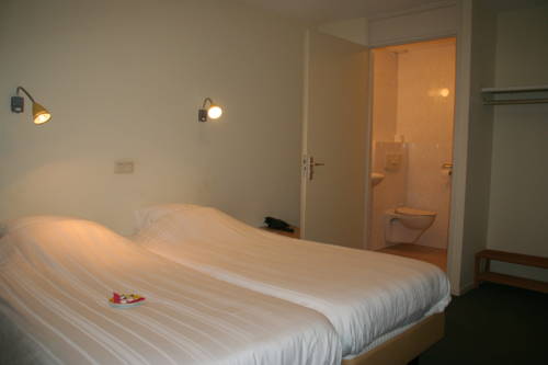 Imagen de la habitación del Hotel De Barones. Foto 4