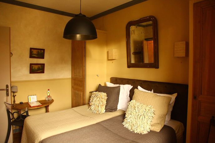 Imagen de la habitación del Hotel De L\'Abbaye, Longpont. Foto 12