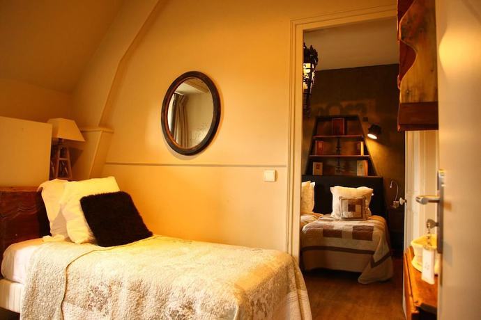 Imagen de la habitación del Hotel De L\'Abbaye, Longpont. Foto 18