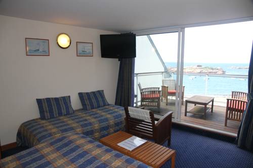 Imagen de la habitación del Hotel De La Mer, TREGASTEL. Foto 12