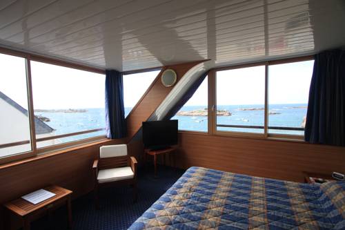 Imagen de la habitación del Hotel De La Mer, TREGASTEL. Foto 13