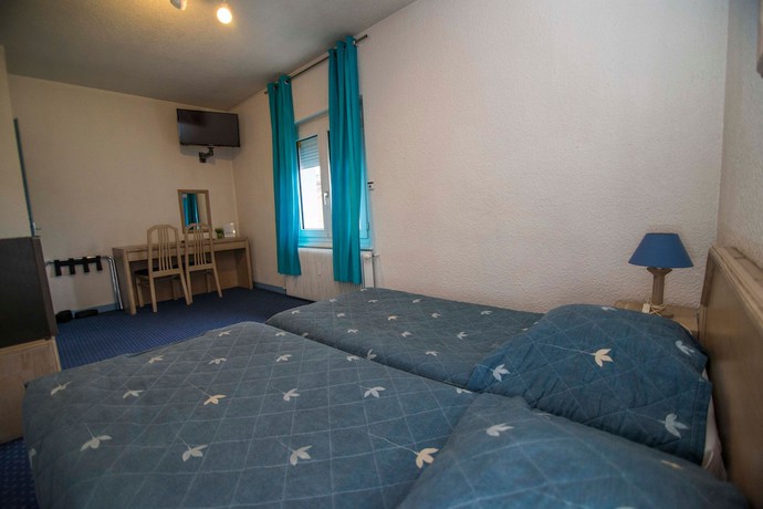 Imagen de la habitación del Hotel De La Poste, Douvaine. Foto 6