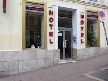 Imagen de la habitación del Hotel De La Prefecture. Foto 4