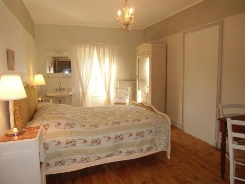 Imagen de la habitación del Hotel De La Providence. Foto 7