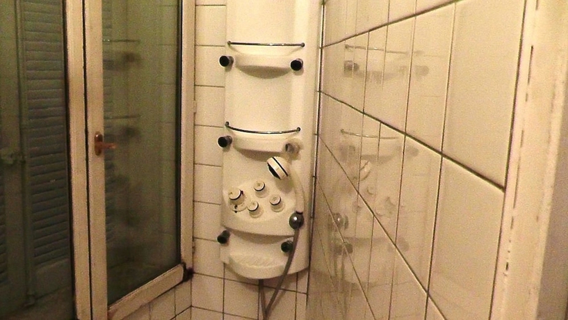 Imagen de la habitación del Hotel De La Renaissance. Foto 10