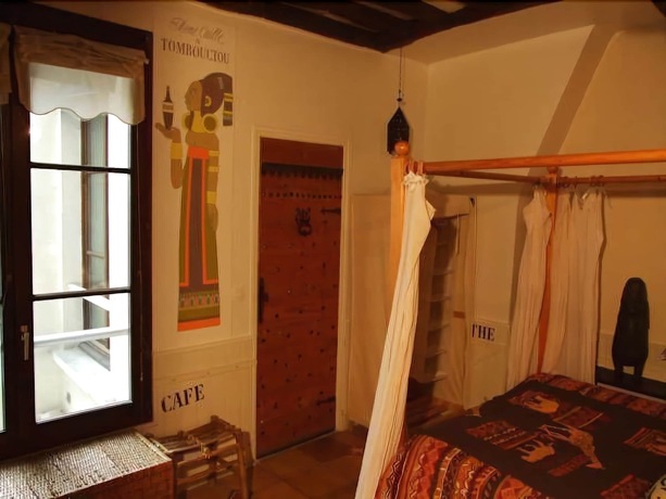 Imagen de la habitación del Hotel De Nesle. Foto 3