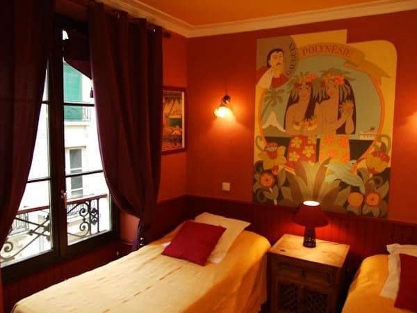 Imagen de la habitación del Hotel De Nesle. Foto 11
