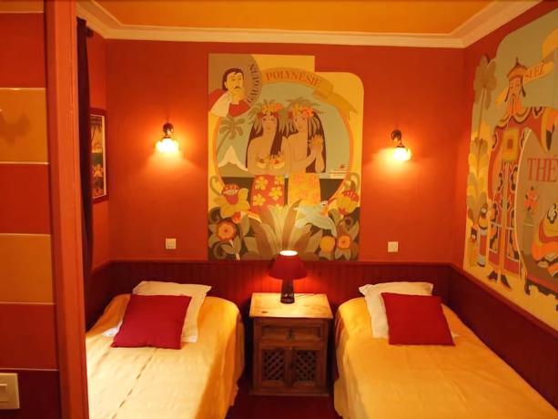 Imagen de la habitación del Hotel De Nesle. Foto 13
