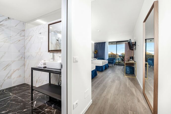 Imagen de la habitación del Hotel Del Mar Emotion. Foto 18