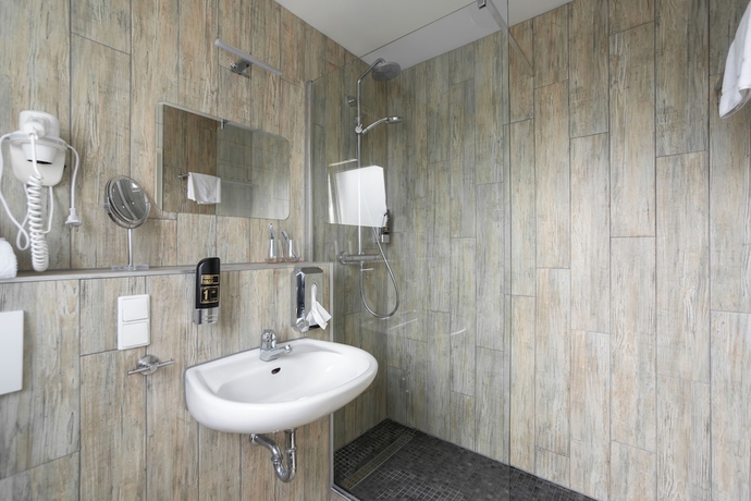 Imagen de la habitación del Hotel Deluxe. Foto 15