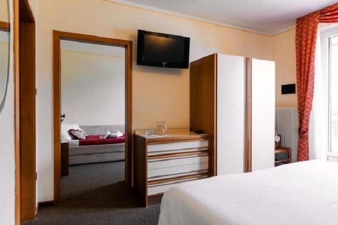 Imagen de la habitación del Hotel Des Alpes, Molveno. Foto 7