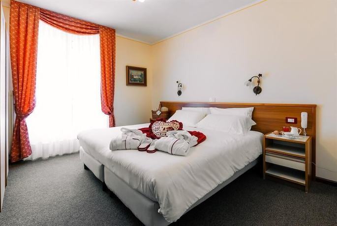 Imagen de la habitación del Hotel Des Alpes, Molveno. Foto 12
