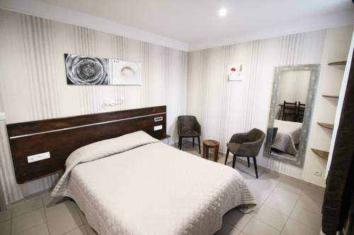 Imagen de la habitación del Hotel Des Pyrénées, Père Lachaise. Foto 11