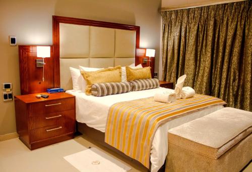 Imagen de la habitación del Hotel Destiny. Foto 16