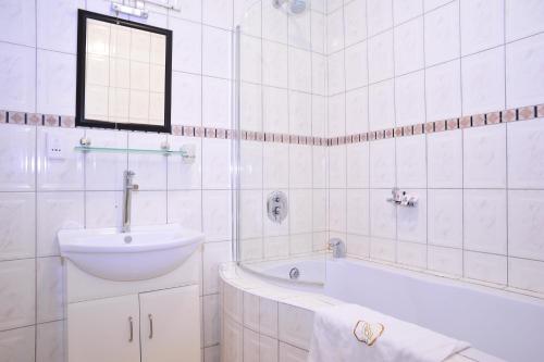 Imagen general del Hotel Destiny. Foto 7