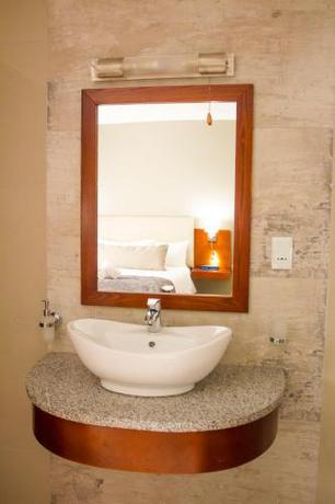 Imagen general del Hotel Destiny. Foto 11