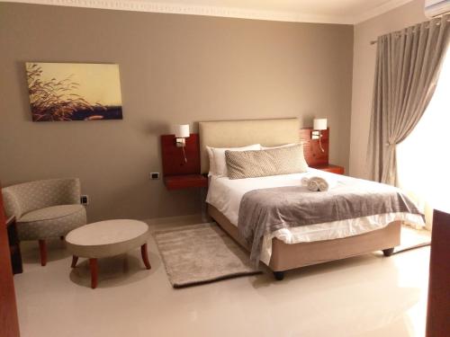 Imagen de la habitación del Hotel Destiny. Foto 20