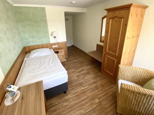 Imagen de la habitación del Hotel Deutsches Haus, Kitzingen. Foto 6