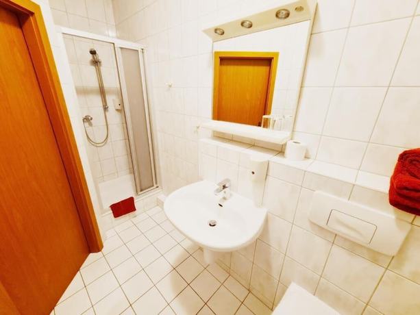 Imagen de la habitación del Hotel Deutsches Haus, M&uuml;hlhausen/Th&uuml;ringen. Foto 10