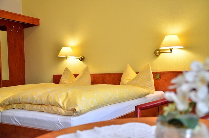 Imagen de la habitación del Hotel Deutsches Haus, M&uuml;hlhausen/Th&uuml;ringen. Foto 11