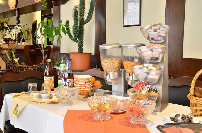 Imagen del bar/restaurante del Hotel Deutsches Haus, M&uuml;hlhausen/Th&uuml;ringen. Foto 8