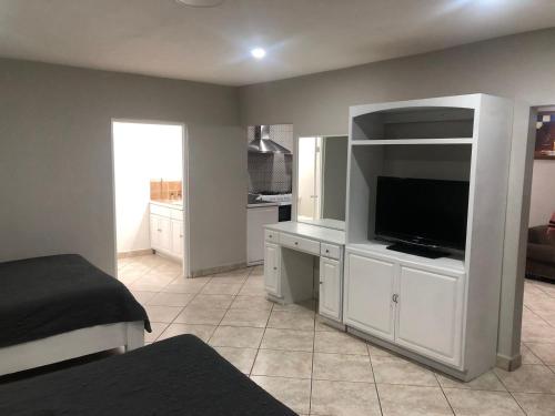 Imagen general del Hotel Diamante. Foto 6