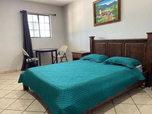 Imagen de la habitación del Hotel Diamante. Foto 18