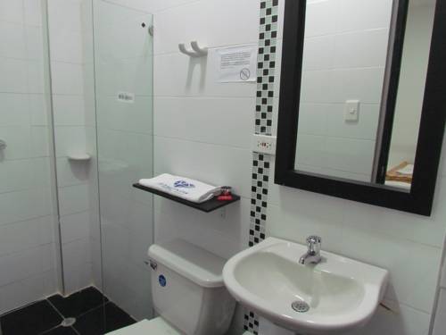 Imagen de la habitación del Hotel Diamonds. Foto 5
