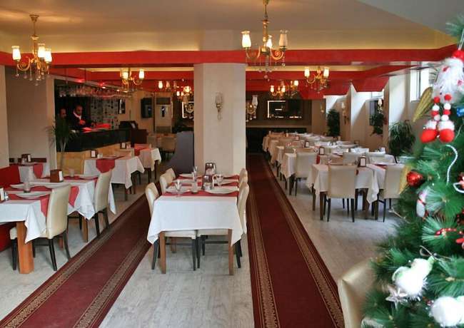 Imagen del bar/restaurante del Hotel Diana, Fatih. Foto 7
