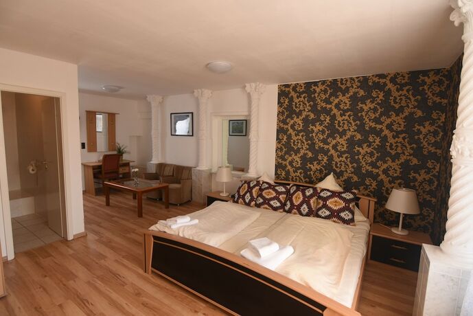 Imagen de la habitación del Hotel Diba. Foto 13