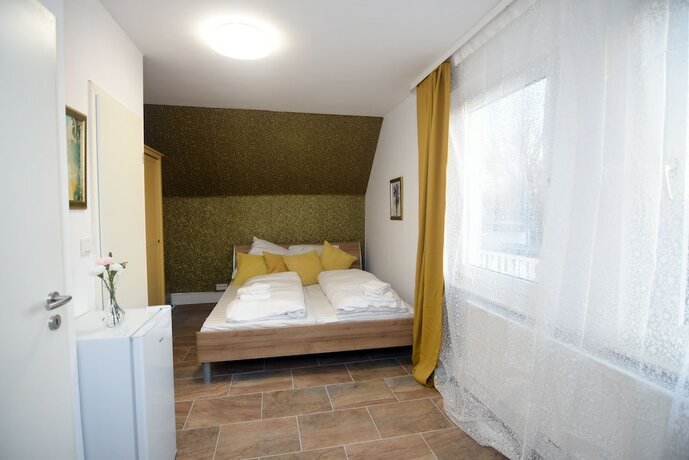 Imagen de la habitación del Hotel Diba. Foto 20