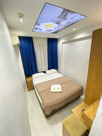 Imagen de la habitación del Hotel Diva. Foto 8