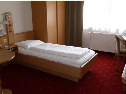 Imagen de la habitación del Hotel Domino. Foto 12