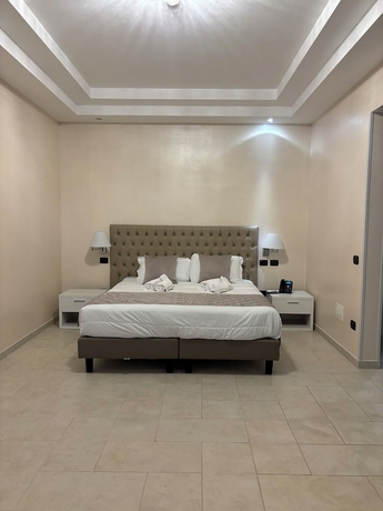 Imagen de la habitación del Hotel Donna Crescenza. Foto 8
