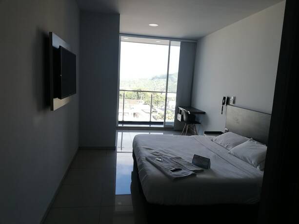 Imagen de la habitación del Hotel Doral Inn. Foto 4