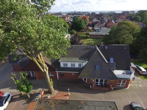 Imagen general del Hotel Dorfkrug B&uuml;sum. Foto 5