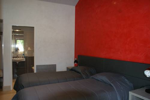 Imagen de la habitación del Hotel D'ornex. Foto 4