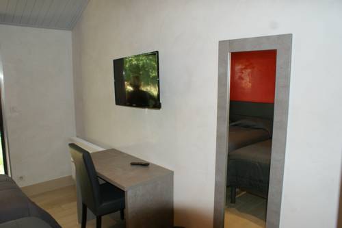 Imagen de la habitación del Hotel D'ornex. Foto 9